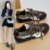 Zapatillas de entrenamiento alemanas bicolor para mujer, nuevo modelo primavera y otoño 2026, versátiles, casuales, ligeras, con cordones, estilo deportivo, zapatillas Forrest Gump, venta al por mayor para estudiantes