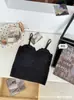 Camisola Renda Plus Size Francesa Sem Costura Com Bojo Integrado Decote V Faixa Camada Interna Cruzada no Peito Costas Bonitas Roupa Íntima Colete