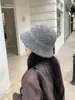 Gorro de Pescador Tejido para Mujer Otoño Invierno Nuevo Gorro de Cubo de Felpa Versátil Cálido Adelgazante para la Cara Estilo Coreano Gorro de Cubo Gorro Protector para las Orejas