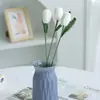 Flor de tulipán de lana cerrada terminada flor tejida ramo de mano ganchillo al por mayor Día de San Valentín Día del Maestro
