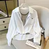 Camisa de mujer de manga larga blanca, diseño de otoño nuevo, nicho, falso dos piezas, empalmada, simple y versátil