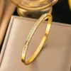Pulseira Transfronteiriça de Aço Titânio para Mulheres com Diamantes Que Não Desbota, Zircônia Banhada a Ouro Real, Pulseira de Aço Inoxidável de Alta Qualidade, Simples e Versátil