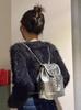 Mochila de Corrente Estilo Chanel para Mulheres 2026 Novo Modelo, Super Popular no Xiaohongshu, Mochila Escolar Tendência, Bolsa de Ombro em Couro com Cera de Óleo