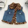 Chaleco de Mezclilla Suave para Niñas con Forro de Felpa Invierno 2025 Nuevo Chaleco Exterior Espesado para Niños, Elegante Chaleco de Mezclilla sin Mangas