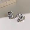 Pendientes plisados únicos para mujer, diseño de nicho, de alta gama, combinables con todo, nuevos pendientes artísticos populares