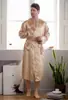 Roupão Europeu Fino de Tamanho Europeu Transfronteiriço Masculino de Verão Popular de Comprimento Médio Cardigã Pijama de Seda Artificial Pijama Masculino para Casa Verão