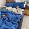 Juego de ropa de cama de algodón nórdico minimalista a rayas azul oscuro de cuatro piezas: funda de edredón de 1.8 m, sábana, sábana bajera, juego de ropa de cama de tres piezas