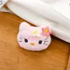 Peluche Dibujo Chirriante Hello Kitty Colgante Rubí Regalo para Amigos Regalo Escolar Cadena de Cuentas para Mochila Colgante