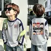 Camiseta de algodón puro para niños, cuello redondo, manga larga, nuevo estilo primavera/otoño, corte holgado, diseño de bloques de color, adecuada para usar en capas, top para niños