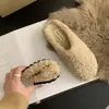 Sapatos casuais femininos Baotou, novo estilo da moda primavera e outono 2026, sapatos peludos de sola grossa, versáteis e populares para uso casual