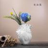 Florero Decorativo de Resina para Escritorio de Hogar con Inserto de Flor de Corazón Simulado de Lujo Explosivo Transfronterizo Nueva Edición Forma de Corazón
