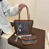 Bolsa Tote de Gran Capacidad Nueva Casual de Viaje Moda Bolso de Hombro Simple Tendencia Retro Europea y Americana Bolsa Versátil para Mujer