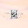 Anel de Moissanita Radian Moda Europeia e Americana Toque de Luxo Anel de Dedo Diamante Simulador Anel de Diamante de Prata S925 Joias Atacado