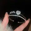 Pulsera Elástica de Diamantes Estilo Francés con un Toque de Lujo Ligero y Alta Gama, Joyería Elegante y Versátil con un Diseño Único y a la Moda, Nicho