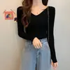 Coleção Outono/Inverno 2026: blusa de tricô versátil, com caimento justo, gola V e mangas compridas, estilosa e popular, suéter interno de gola baixa para mulheres