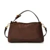 2026 Nuevo Bolso de Axila con Textura de Gamuza de Nicho para Mujer Bolso Versátil para Viajes Diarios de Hombro Cruzado Simple de Moda Exquisita