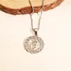 Collar Colgante Retro Europeo y Americano Retrato Acero Inoxidable Chapado en Oro de 18K Joyería para Mujer Es Sencillo, Moderno y No se Desvanece