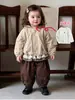 Conjunto súper lindo para niñas, chaqueta con ribete de encaje para niña pequeña, camiseta básica, pantalón conjunto de tres piezas, ropa de otoño para bebé niña