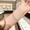 Collar Nuevo Estilo Chino de Plata de Ley S925 con Forma de Concha Plateada para Mujer Nácar Blanco Natural Ventana Hueca Tallada Nicho Cadena Exquisita para Clavícula