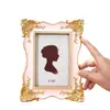 Porta-Retrato de Resina Criativo com Relevo Estilo Francês Suporte de Exibição de Resina Multicolorido Estilo Europeu Itens de Decoração para Casa Porta-Retrato para Sala de Modelos 6 polegadas