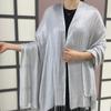 Lenço de Seda Prata Exclusivo Transfronteiriço Xale Feminino Transfronteiriço Europeu e Americano com Franjas de Seda Prata para Lenço de Festa de Formatura e Jantar
