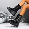 Botas para Mulheres 2025 Outono e Inverno Novas Moda Europeia e Americana Fivela de Cinto com Rebite Plataforma Solado Grosso Salto Alto Botas Curtas para Mulheres