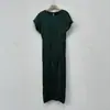Falda de textura de alta calidad, cuello redondo, holgada, disimula la figura, estilo vacacional, moderna, elegante, versátil, falda recta, vestido Miyake