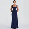 Ropa de mujer transfronteriza de Amazon 2026 nuevo elegante color liso con tirantes escotados fruncido a la cintura teñido anudado vestido con abertura