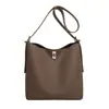 Bolso de hombro y axila grande, simple y casual, para mujer, nuevo diseño de moda otoño 2026, bolso cruzado tipo cubo para el día a día