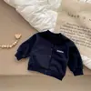 Casaco infantil de outono e inverno com forro de fleece, moletom cardigã casual para meninos e meninas, fleece fino versátil, jaqueta bomber de fleece de espessura média