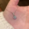 Colar Pingente Versátil Micro-Cravejado de Zircônia Gota de Água para Mulheres Design de Nicho Corrente de Clavícula Versátil de Alta Qualidade