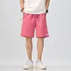Shorts esportivos masculinos de seda gelada estilo americano para atividades ao ar livre, calça masculina fina e solta de tamanho grande para o verão, shorts à prova d'água casuais no joelho