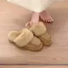Pantuflas de estilo retro, con plataforma para aumentar la altura, suela gruesa, forradas de felpa para mujer, aptas para usar en exteriores, nueva colección otoño/invierno 2026, cálidas y acogedoras, pantuflas cerradas estilo Birkenstock
