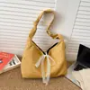 Bolsa de Ombro de Lona com Bolinhas Estilo Coreano para Mulheres 2026 Nova Elegante Bolsa Tote de Grande Capacidade Bolsa Casual de Alta Qualidade para o Dia a Dia