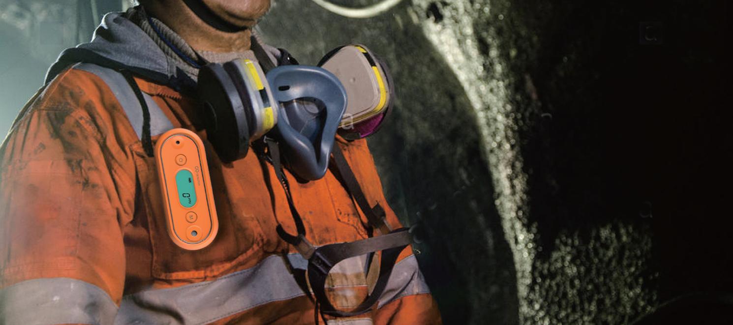 Portable CO gas detector range 1000ppm co concentration monitor LCD display sound light vibrating alarm with IP67