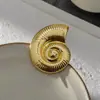 Broche de Metal con Forma de Caracola y Concha Estilo Resort de Bali Accesorios para Ropa de Mujer Pines En Stock Nuevo Estilo Verano 2026