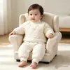 Conjunto de Duas Peças de Jaqueta e Calça de Algodão Acolchoado Estilo Coreano Simples de Inverno para Bebês Meninos e Meninas, Conjunto com Pelúcia e Acolchoado de Algodão, Roupa de Fora para Bebês