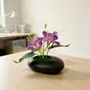 Nova Planta em Vaso Pequeno de Jasmim Dourado Seda Ornamento para Mesa de Sala de Estar de Casa Vaso de Pedra Simulada Planta em Vaso de Flor Artificial