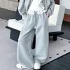 Conjunto nuevo de otoño para niña estilo coreano de sudadera con capucha de punto con volantes y pantalones de chándal con pantalones de pierna ancha con volantes de encaje