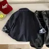 Camisa de Manga Comprida para Meninos 2026 Nova Estilo Primavera e Outono para Crianças Pequenas, Camisa Patchwork, Jaqueta Retrô Xadrez Estilo Coreano para Crianças, Tendência