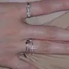 Artículo Popular de Xiaohongshu: Anillo Combinable Apilable de Diamantes con Lazo y Cruz Completa de Diamantes, Disponible para Dropshipping