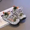 Zapatillas Deportivas para Niños 2026 Primavera y Otoño Nuevas Transpirables Suela Suave Malla Zapatos Casuales para Niños Mayores Zapatillas de Correr para Niñas Modernas