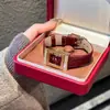 Relógio Feminino Ankela Vermelho, Luxo Leve, Pulseira de Couro de Alta Qualidade, Relógio de Quartzo, Alto Valor Estético, Relógio Feminino de Estilo Retrô de Nicho