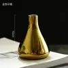 Vaso Pequeno de Cerâmica Dourada Estilo Nórdico Ins Luxo Leve para Flores Secas, Decoração de Mesa, Adereço de Fotografia