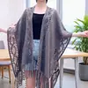Novo Estilo Cardigan Cachecol para Primavera, Verão e Outono, Peça de Roupa Externa Fina e Solta com Recortes Modernos e Franjas Elegantes