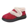 Sapatos de Tecido Novos Velhos de Pequim de Inverno Solado Macio Sapatos de Mãe Com Veludo Quente Casuais Femininos Sapatos de Algodão Casuais Espessados Com Veludo