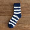 Meias de lã coral para homens de inverno forradas de lã espessadas para casa meias de pelúcia outono e inverno toalha quente para dormir meias de comprimento médio