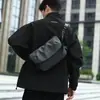 Bolso bandolera transfronterizo para hombre 2026 nueva tendencia de moda bolso mensajero gran capacidad simple deportivo funcional mochila pequeña