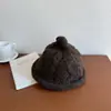 Bonito Sombrero de Lana Juvenil con Pompón, Estilo Nicho Adelgazante para Mujer, Gorro Cálido de Punto para Otoño e Invierno, Versátil