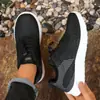 Sapatos de Pano Antigos de Pequim, Dropshipping de Peça Única, Estilo Primavera e Outono, Antiderrapante, Resistente ao Desgaste, Sapatos de Calçar Rápido para Homens e Mulheres, Adequados para Pessoas de Meia-Idade e Idosos, Sapatos para Caminhada